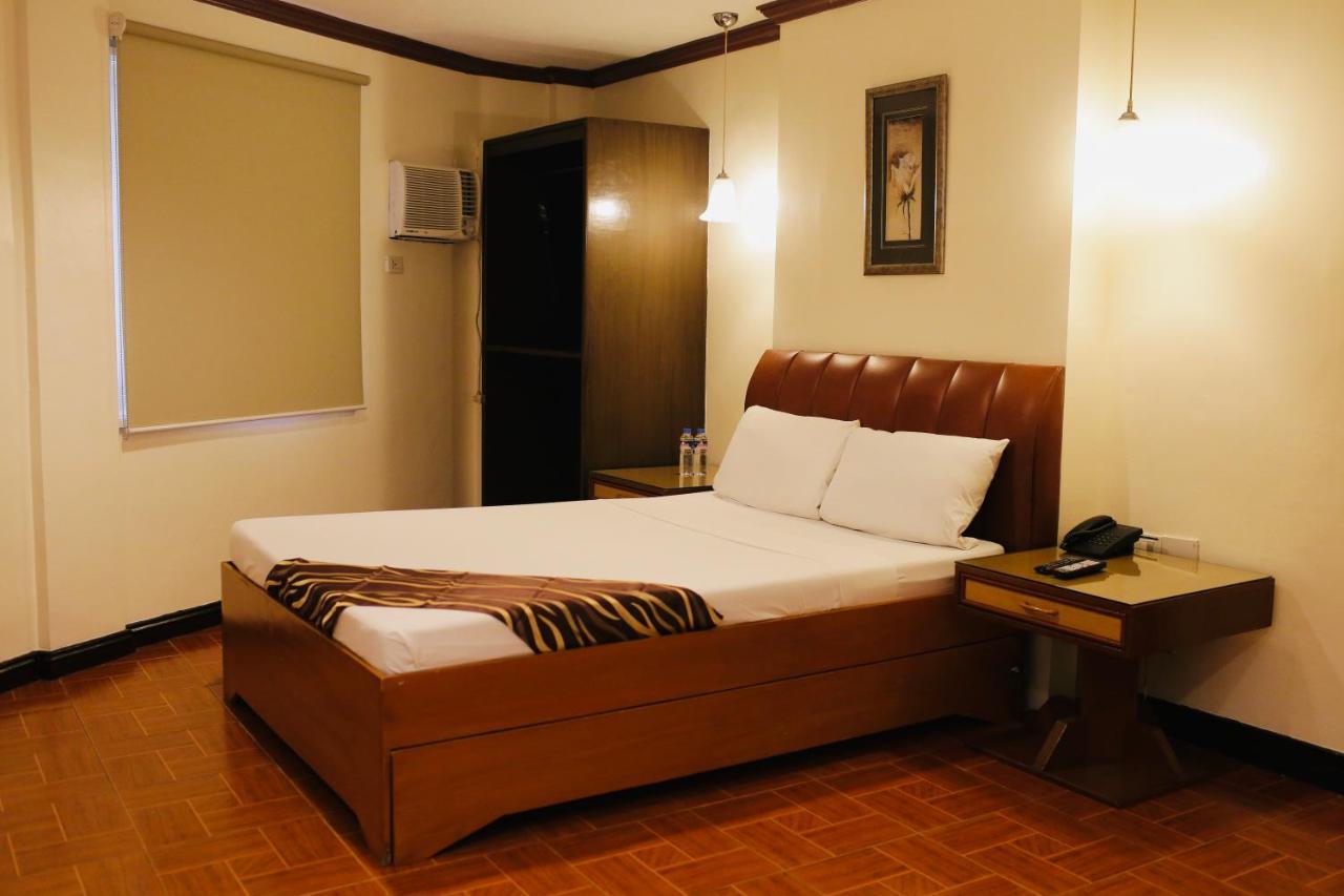 Amalfi718 Hotel Lipa City Exterior photo