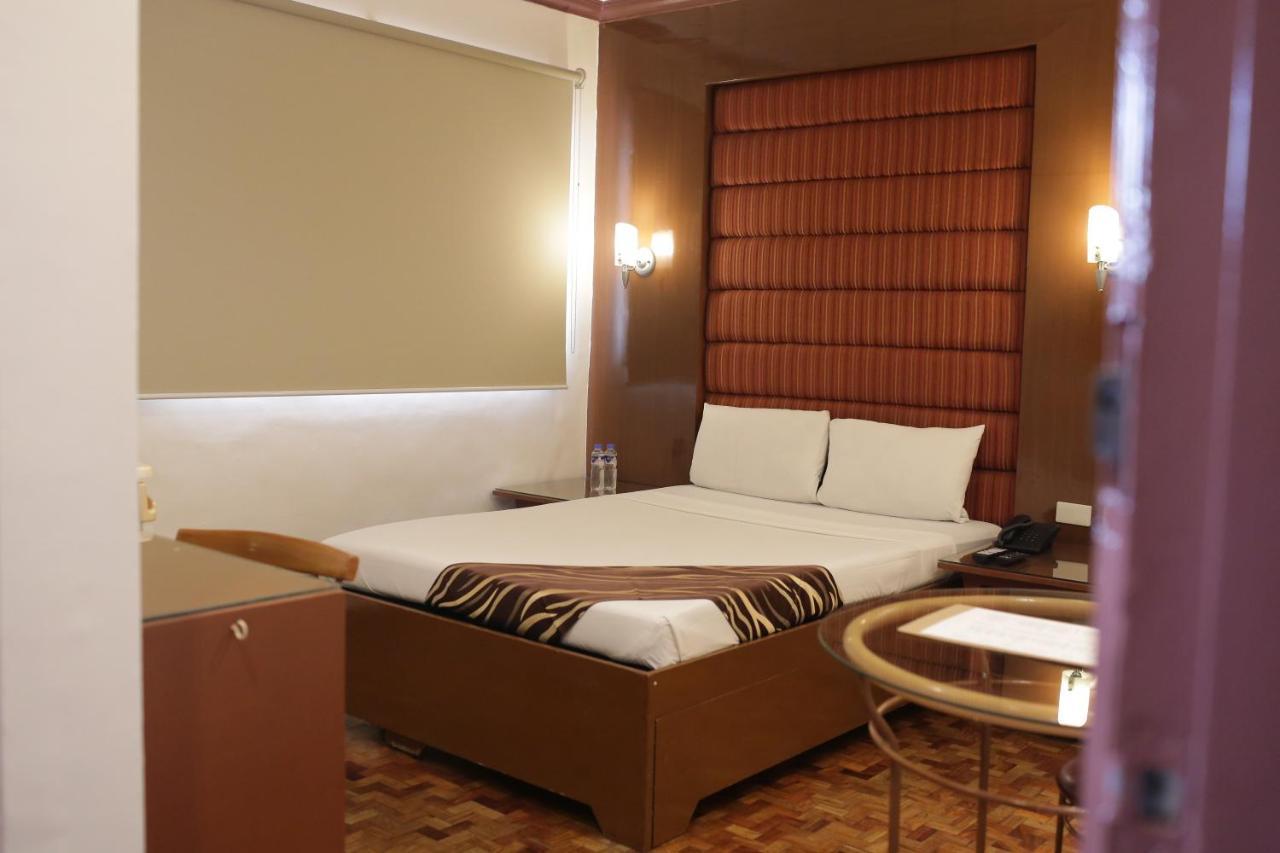 Amalfi718 Hotel Lipa City Exterior photo