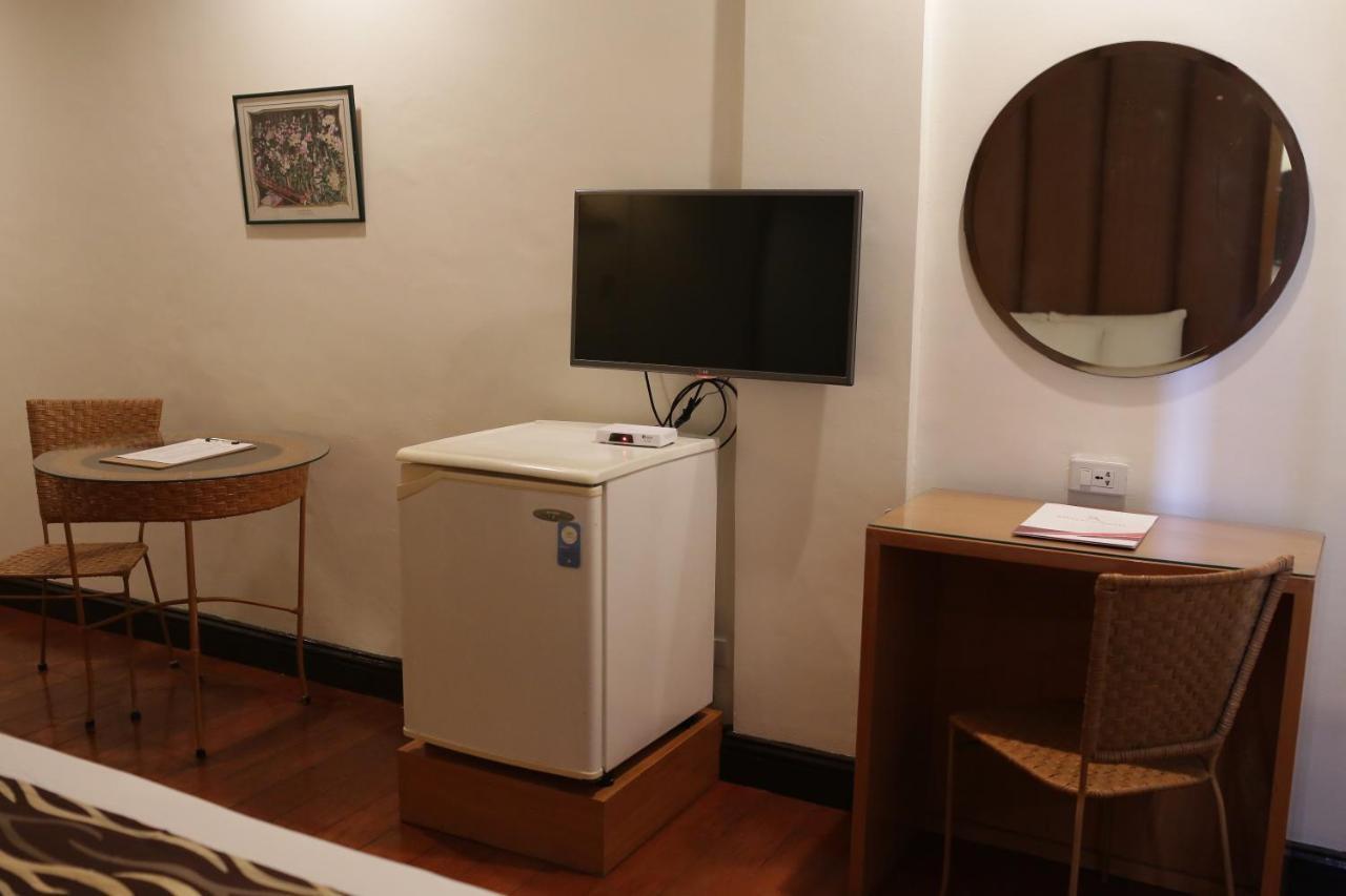 Amalfi718 Hotel Lipa City Exterior photo
